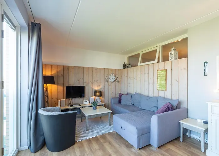 In Dunes With Stunning Views יוליאנאדורפ