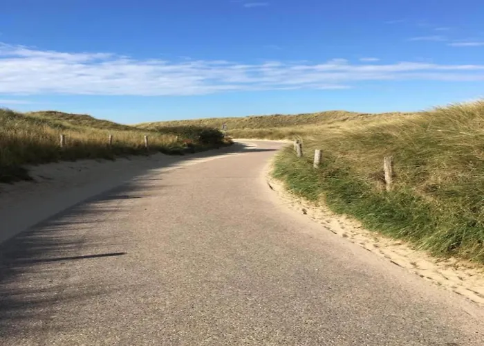 In Dunes With Stunning Views יוליאנאדורפ